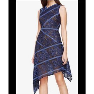 BCBG MAXAZRIA $268 Blue Lace Asymmetrical Sleeveless Dress Size 2 Vneck